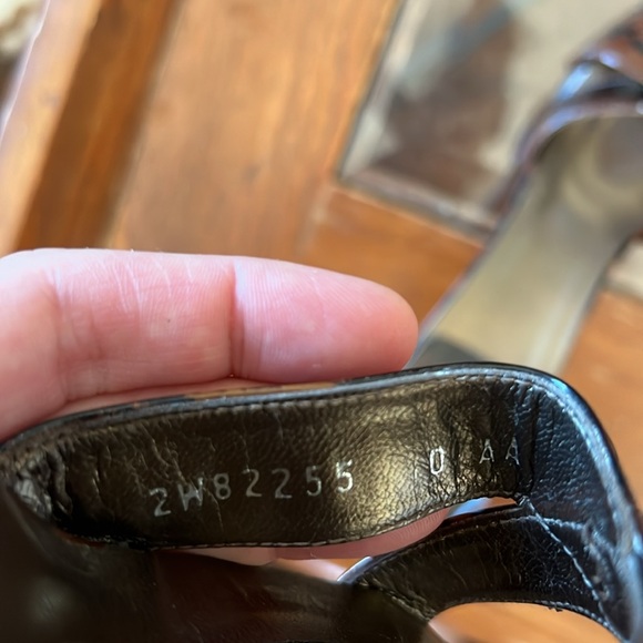 Stuart Weitzman Open Toe Kitten Heel - Picture 7 of 9